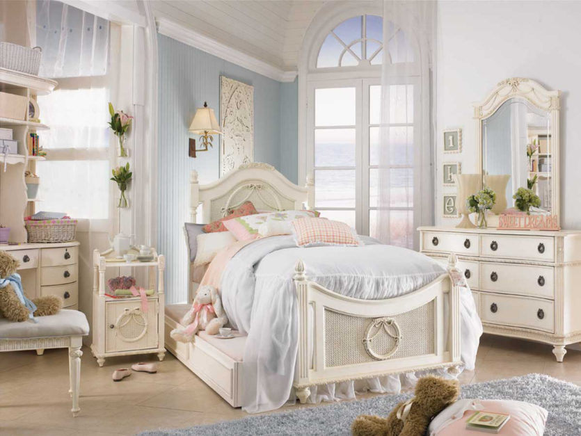 Childrens bedroom in a classic style 25