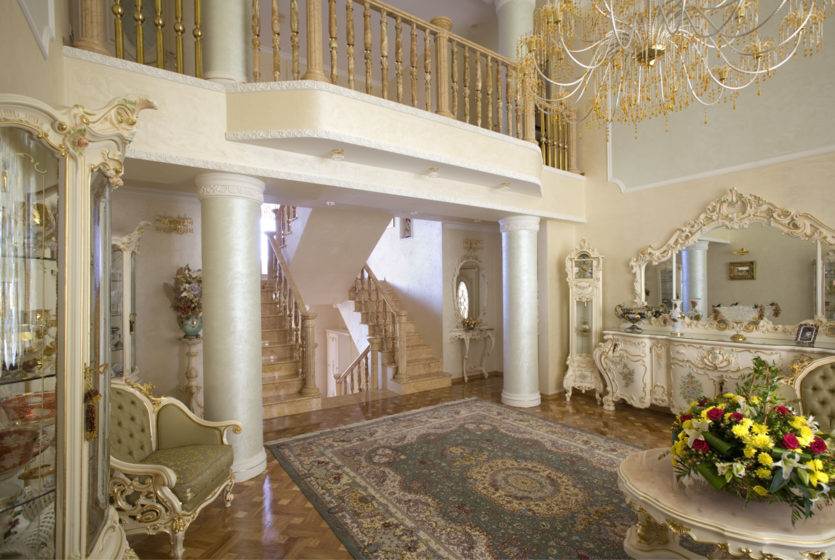 The design of the living room in the Baroque style 37