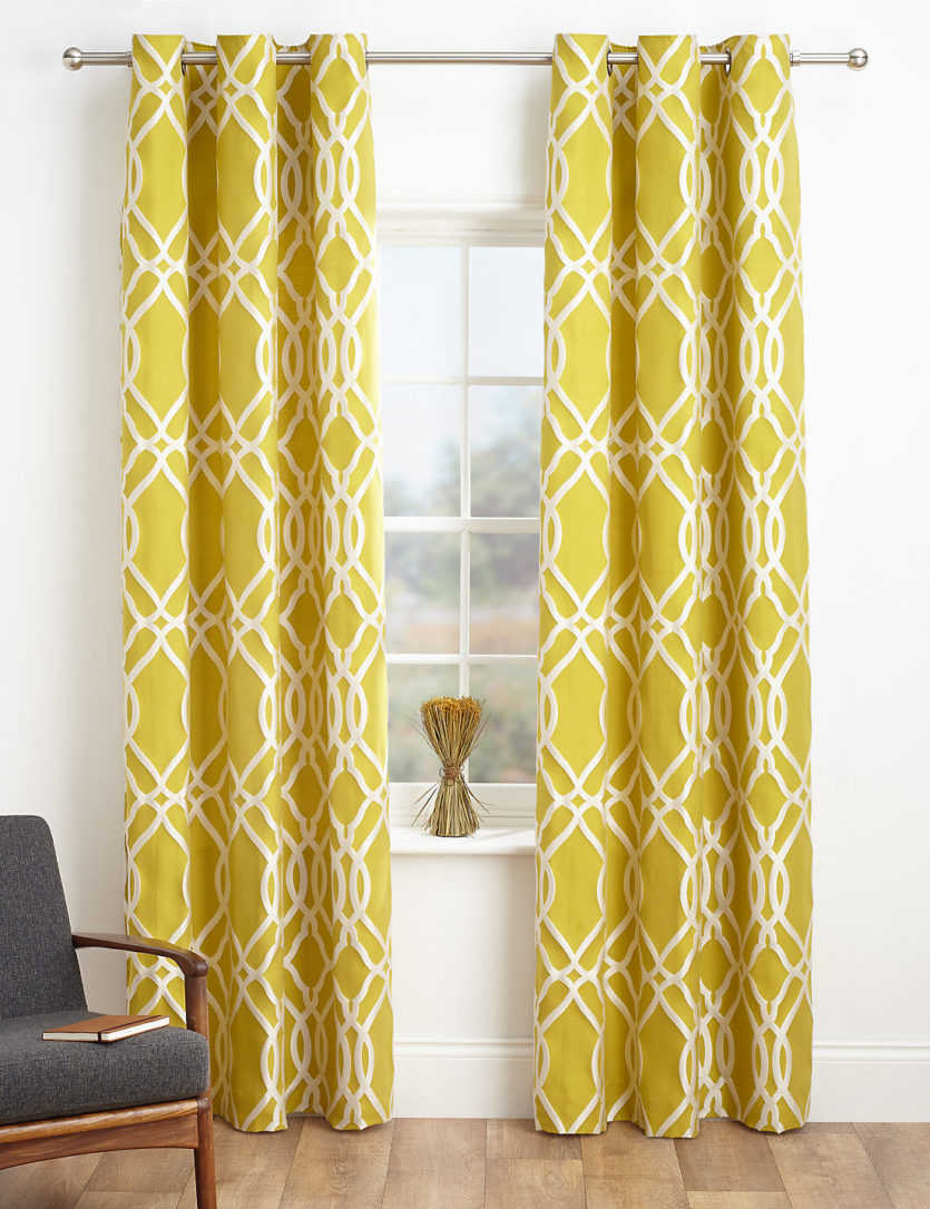 Yellow curtains 15