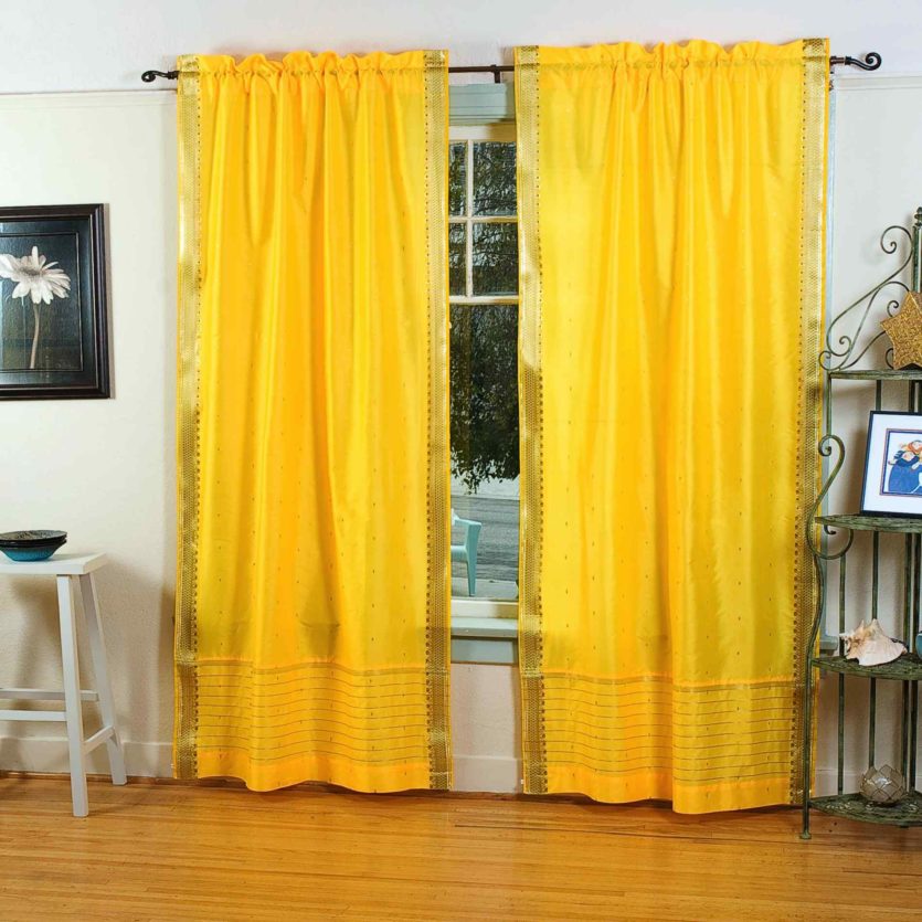 Yellow curtains 31