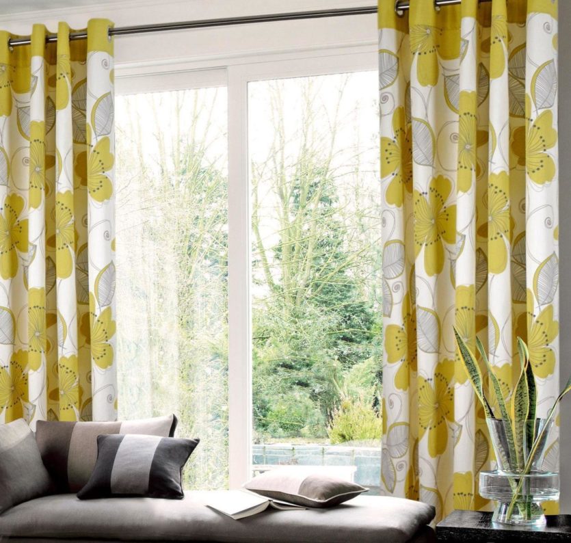 Yellow curtains 32
