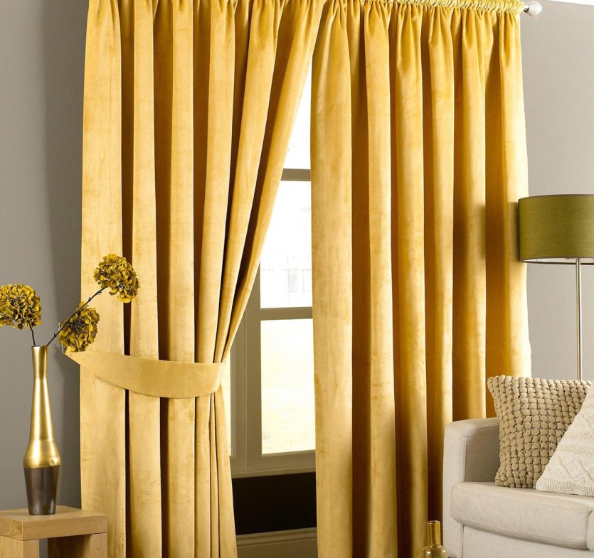 Yellow curtains 35
